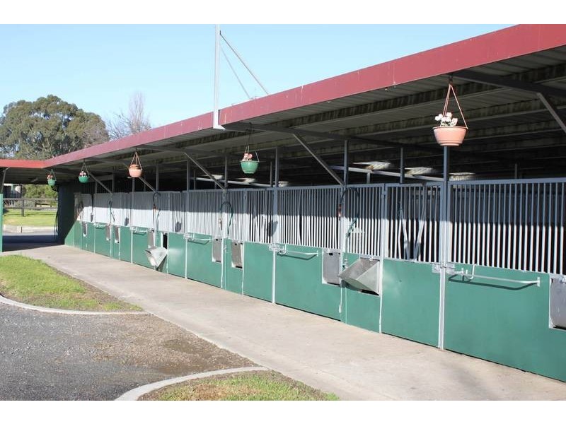 Cranbourne VIC 3977