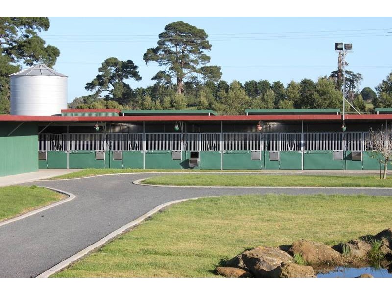 Cranbourne VIC 3977