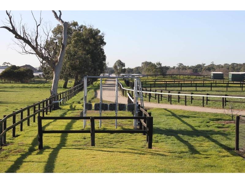 Cranbourne VIC 3977