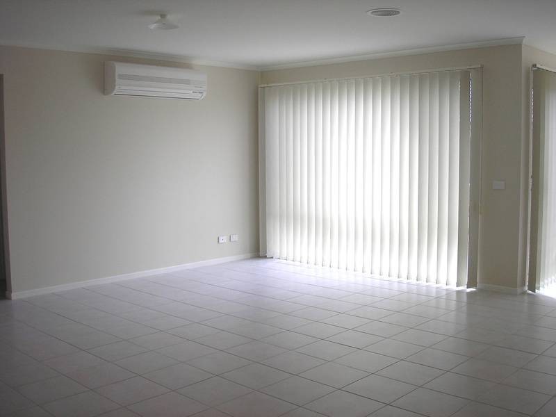 127 Majestic Boulevard, Cranbourne VIC 3977