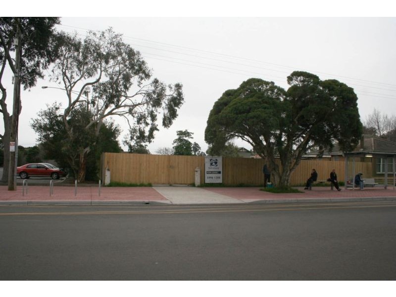 5 Lyall Street, Cranbourne VIC 3977