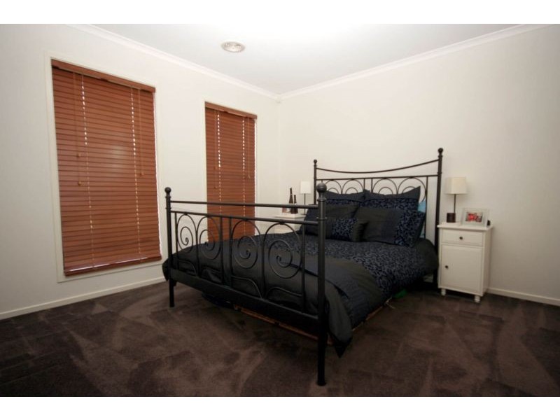 Cranbourne VIC 3977