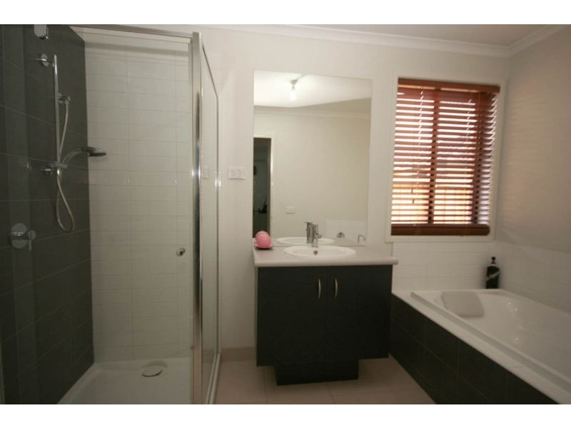 Cranbourne VIC 3977