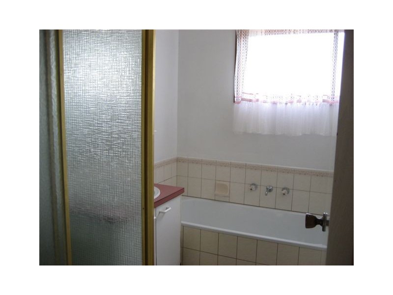 2/39 Duff Street, Cranbourne VIC 3977