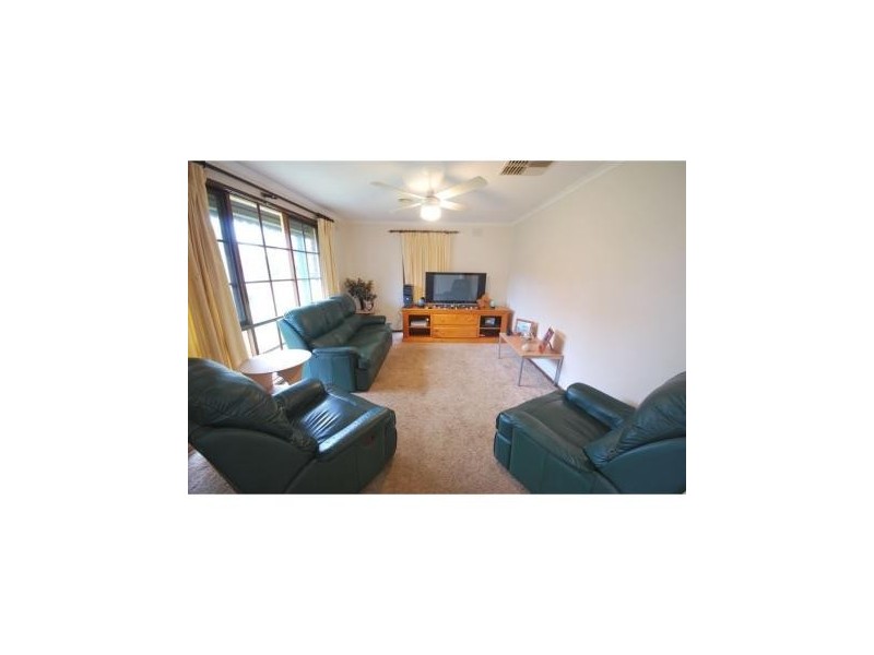 9 Kennedy Court, Cranbourne VIC 3977