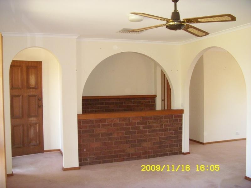 1 Wisteria Court, Cranbourne VIC 3977