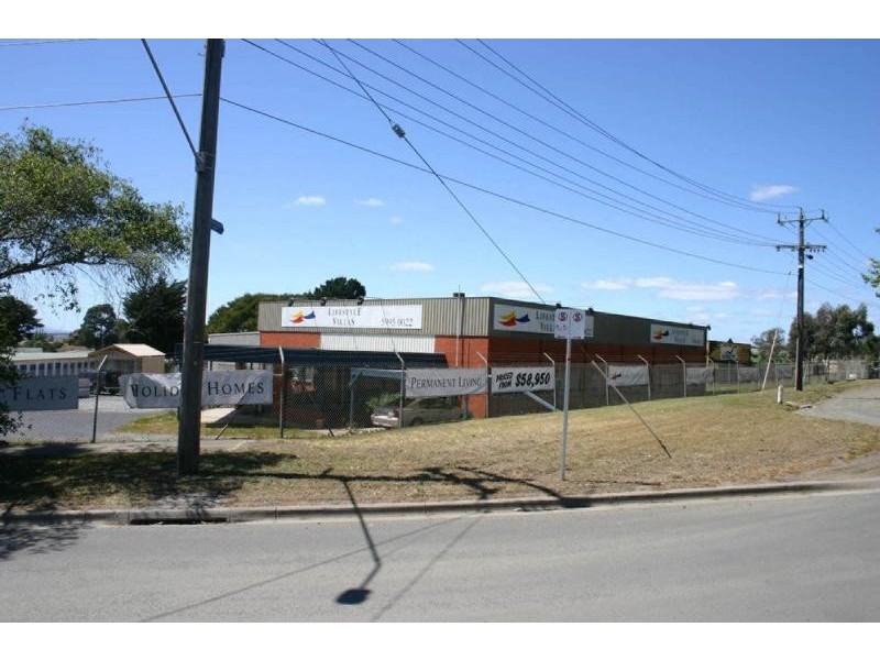 2 Codrington Street, Cranbourne VIC 3977