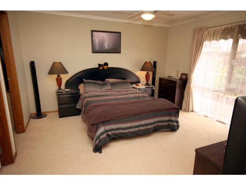 Cranbourne VIC 3977