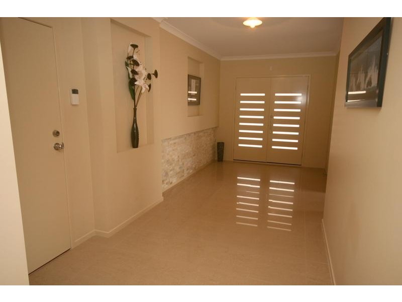 Cranbourne VIC 3977