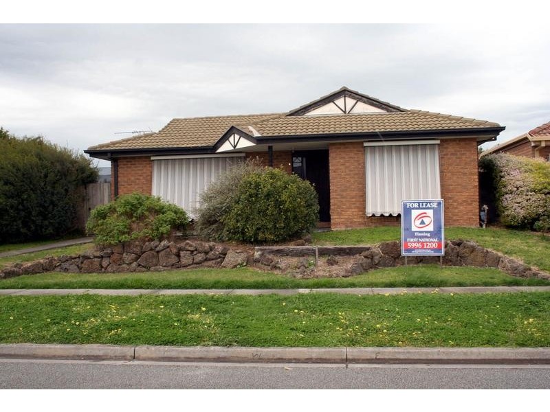 6 Daphne Way, Cranbourne VIC 3977
