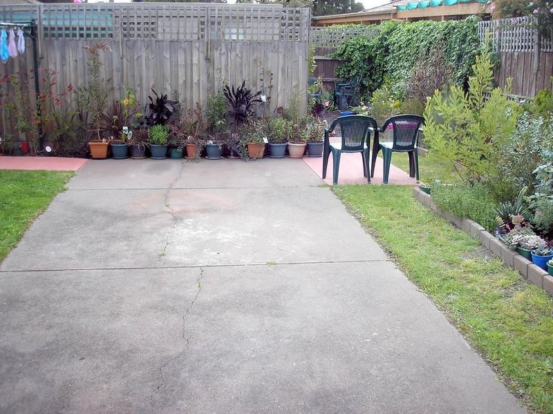 33A Courtenay Avenue, Cranbourne VIC 3977