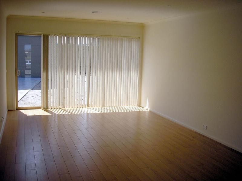 68 Aleppo Place, Cranbourne VIC 3977