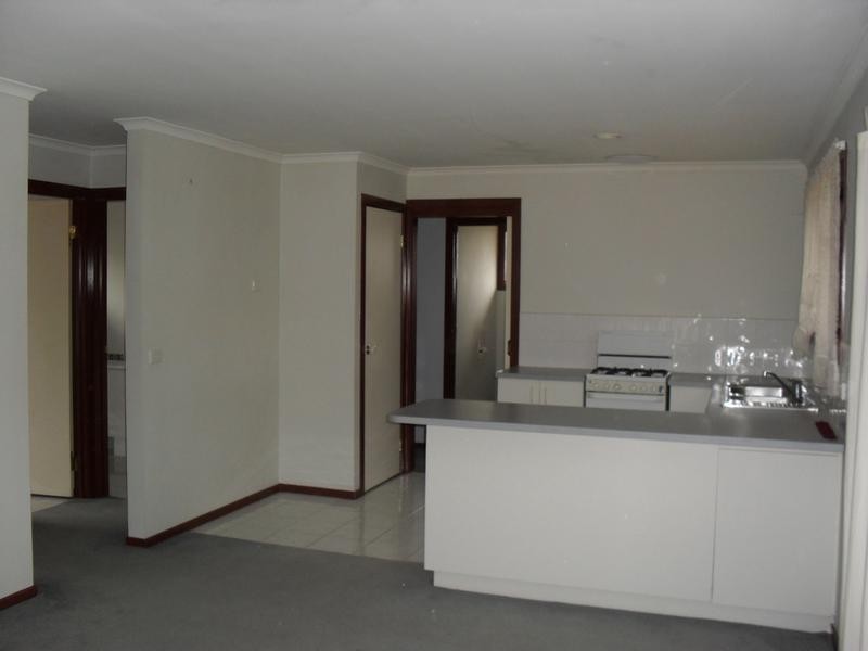 51 Scarborough Avenue, Cranbourne VIC 3977