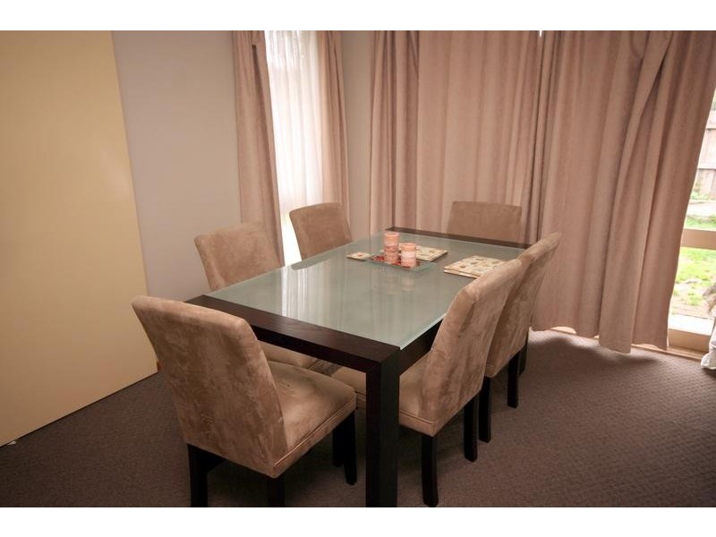 Cranbourne North VIC 3977