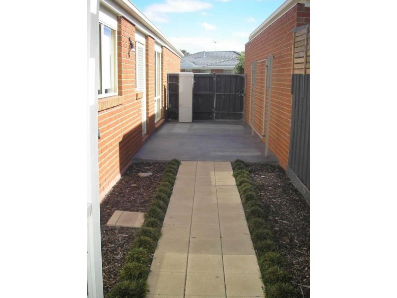 7/21 Merrijig Avenue, Cranbourne VIC 3977