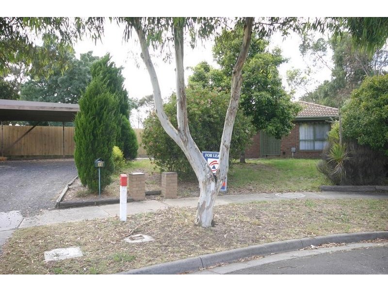 16 Phillip Court, Cranbourne VIC 3977
