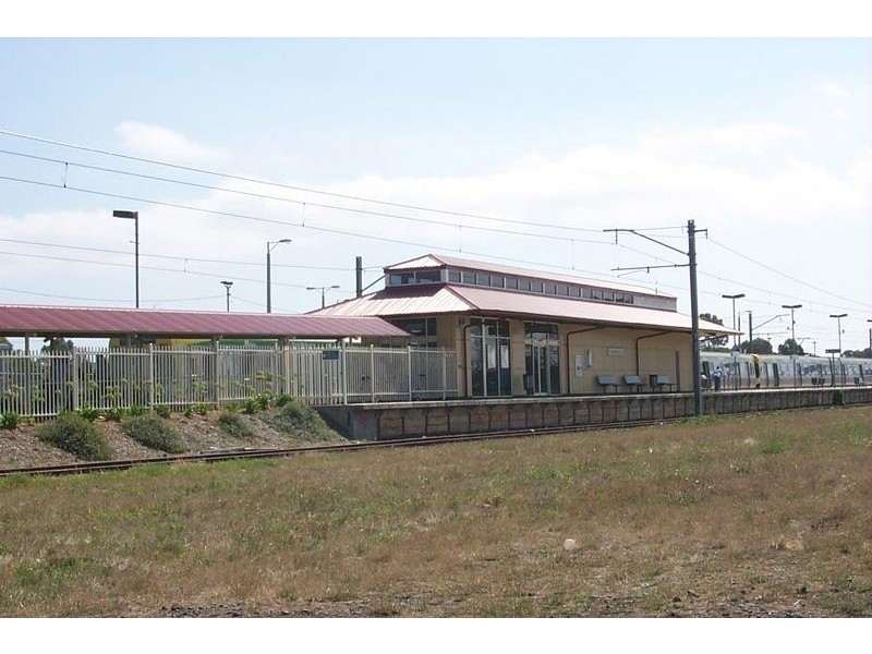 30 Duff Street, Cranbourne VIC 3977