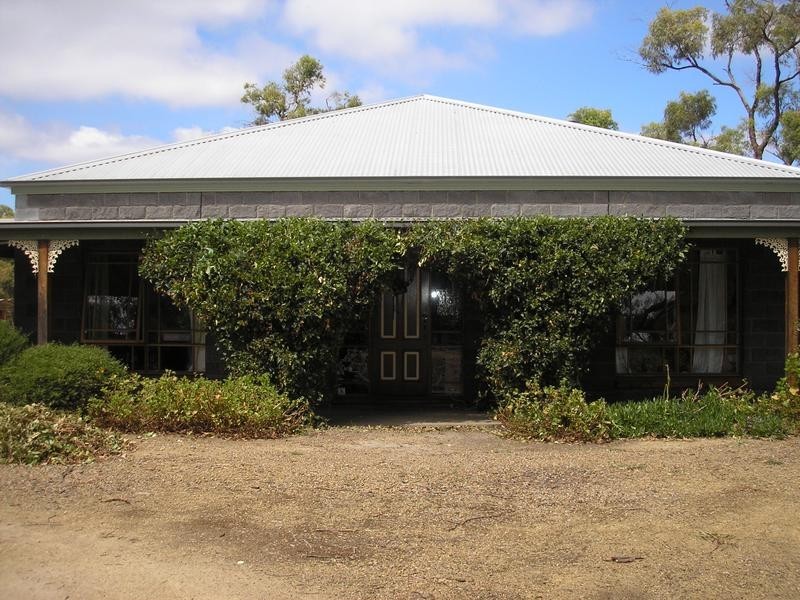 26 Facey Road, Devon Meadows VIC 3977