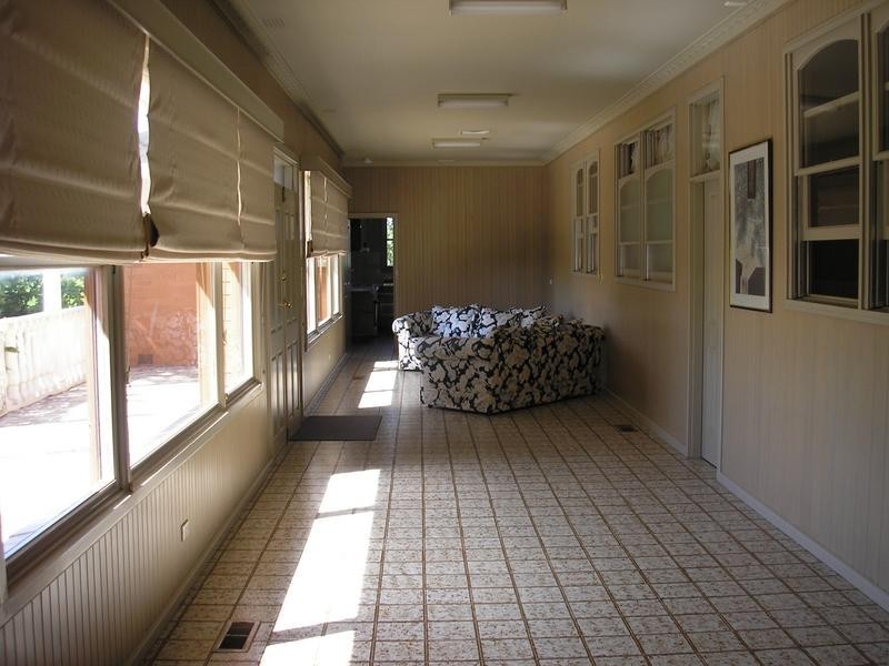 110 Clyde Fiveways Rd, Clyde VIC 3978