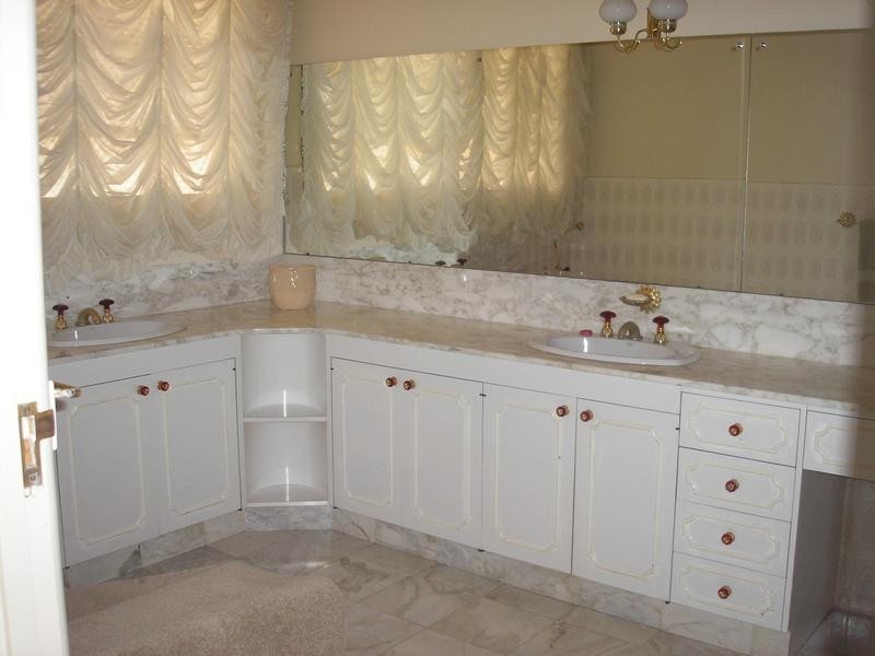 110 Clyde Fiveways Rd, Clyde VIC 3978