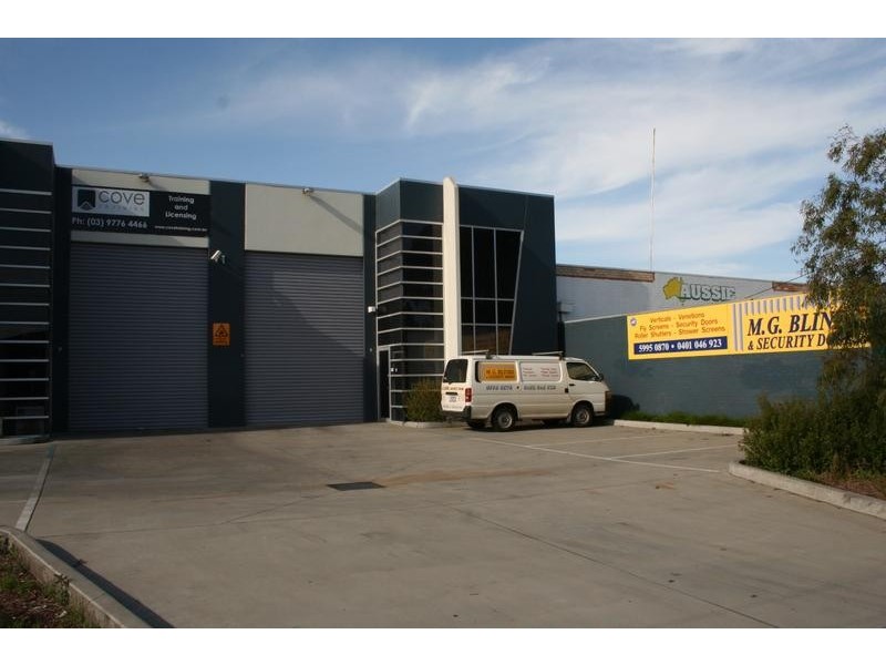 1/1 Normanby Street, Cranbourne VIC 3977