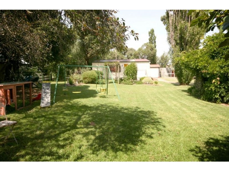 Cranbourne VIC 3977