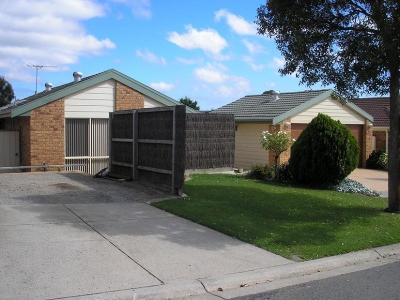 3 St Andrews Close, Carrum Downs VIC 3201