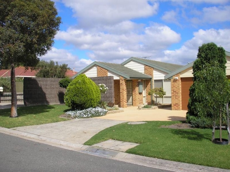 3 St Andrews Close, Carrum Downs VIC 3201