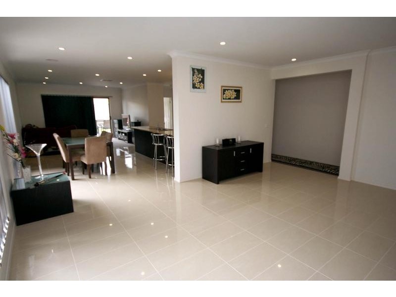 Cranbourne North VIC 3977