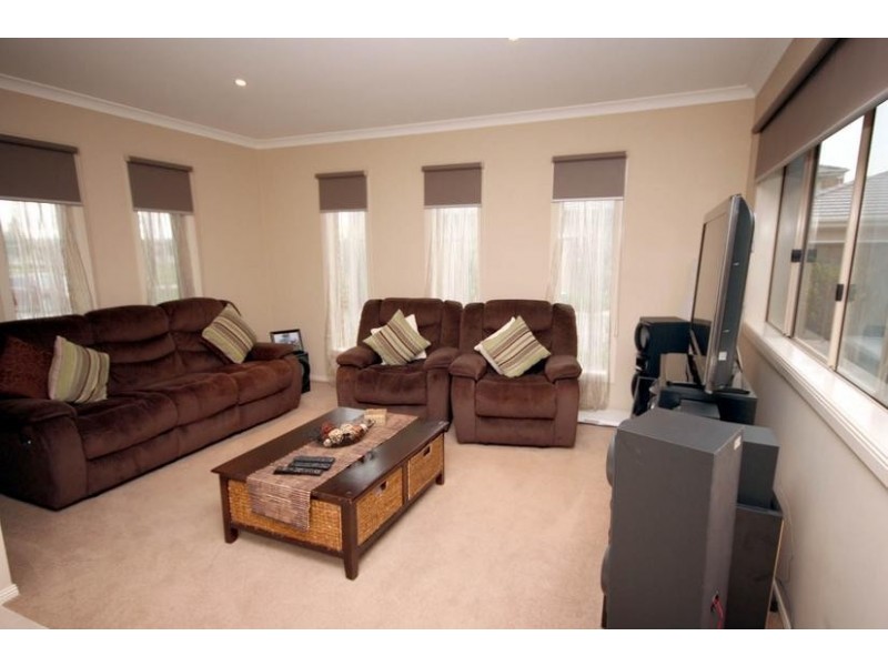 Cranbourne North VIC 3977