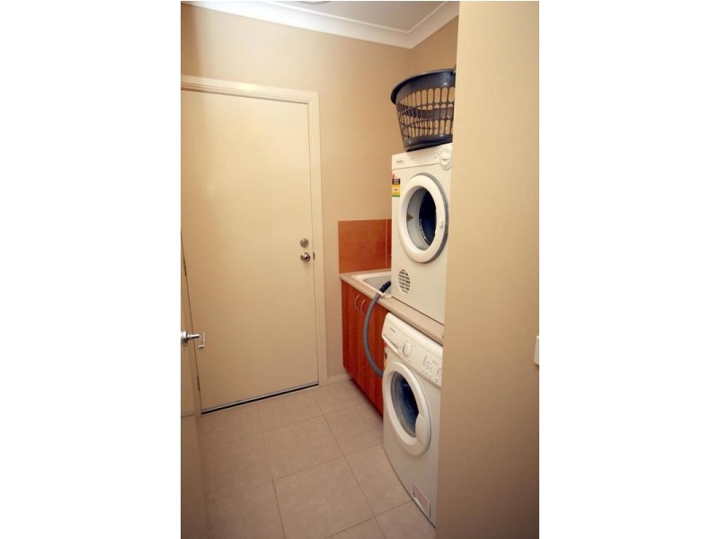 Cranbourne North VIC 3977