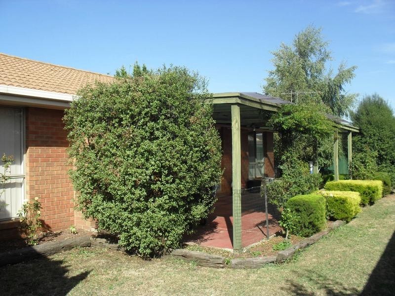 43 Joyce Street, Cranbourne VIC 3977