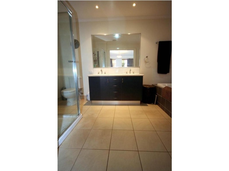 Cranbourne VIC 3977