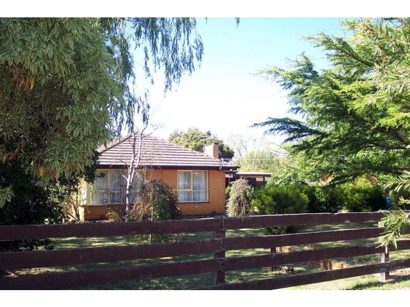 15 Elizabeth Street, Cranbourne VIC 3977