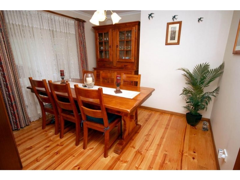 Cranbourne North VIC 3977