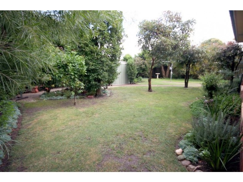 Cranbourne North VIC 3977