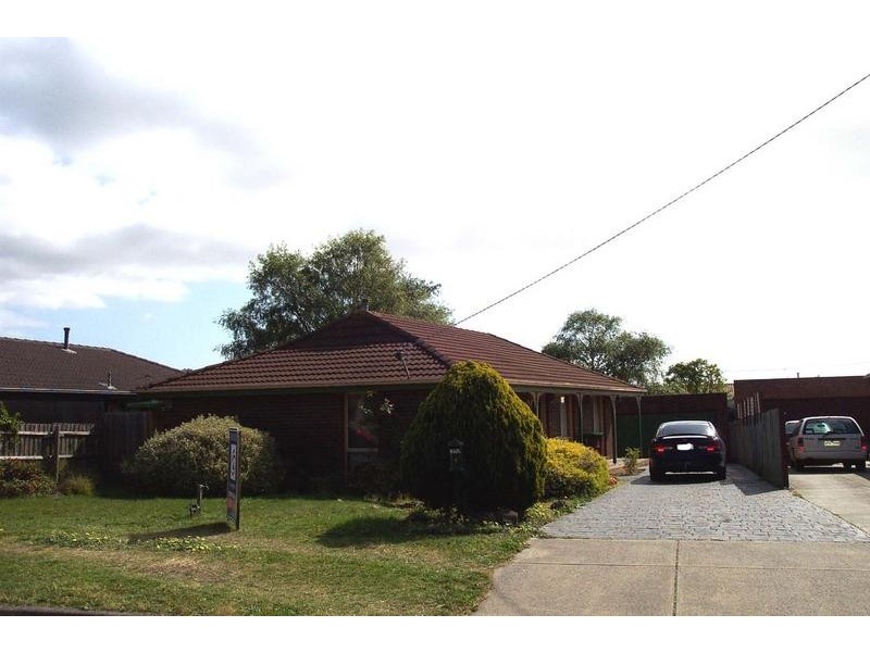 11 Donnelly Court, Cranbourne VIC 3977
