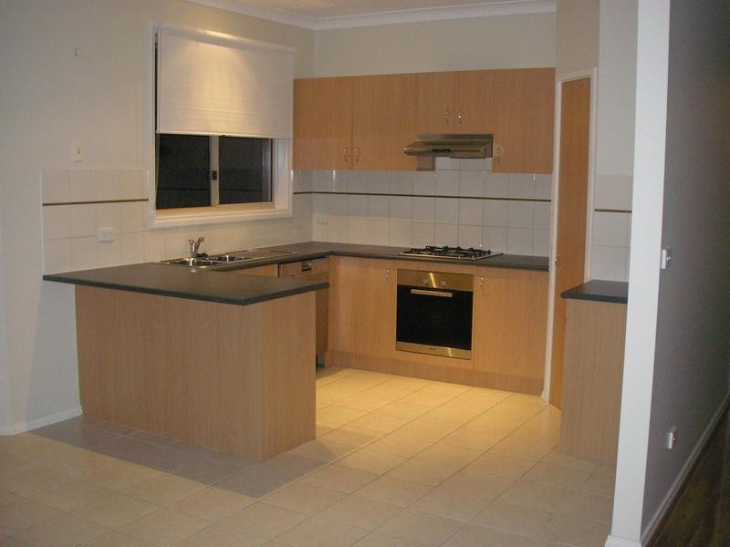 2/310 Centre Rd, Narre Warren South VIC 3805