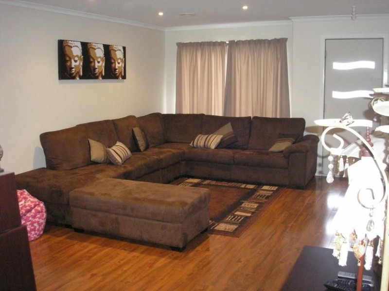 5 Rimes Close, Cranbourne VIC 3977