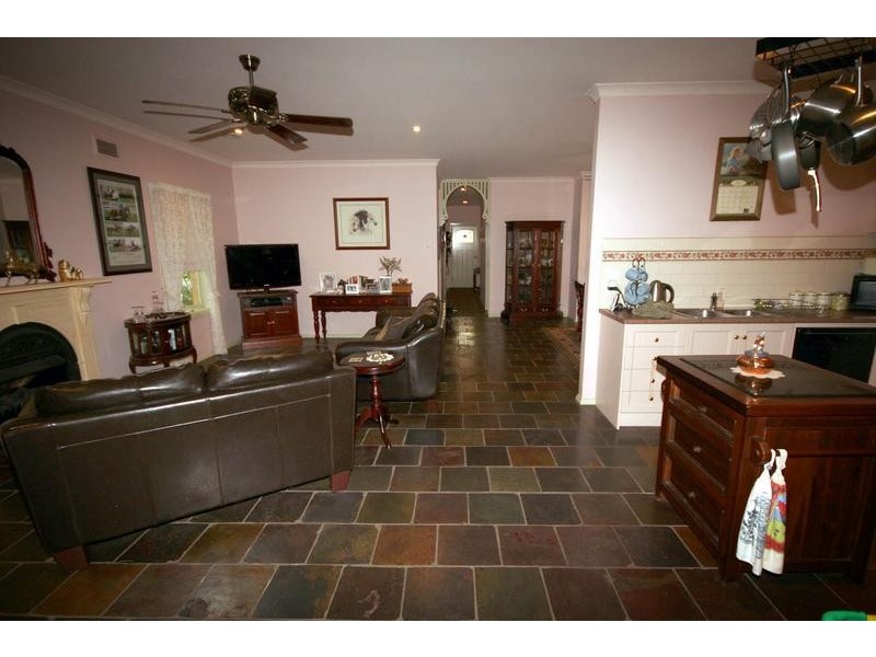 Cranbourne East VIC 3977