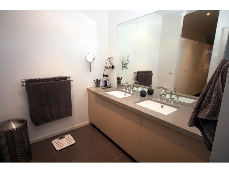 Cranbourne East VIC 3977