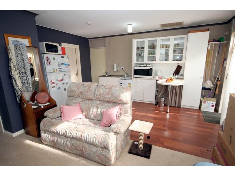 Cranbourne North VIC 3977