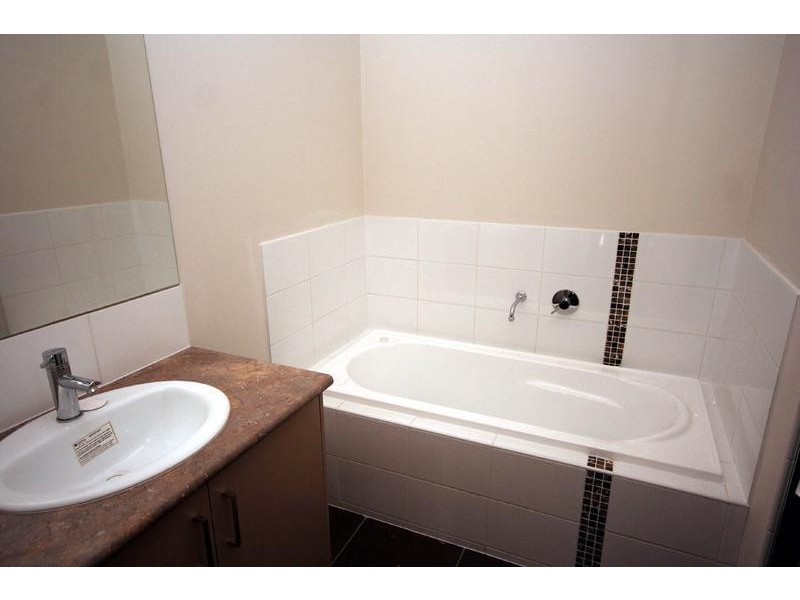 1/1188 Ballarto Road, Cranbourne VIC 3977