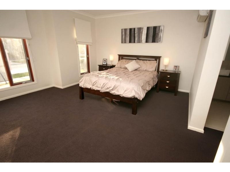 Cranbourne East VIC 3977