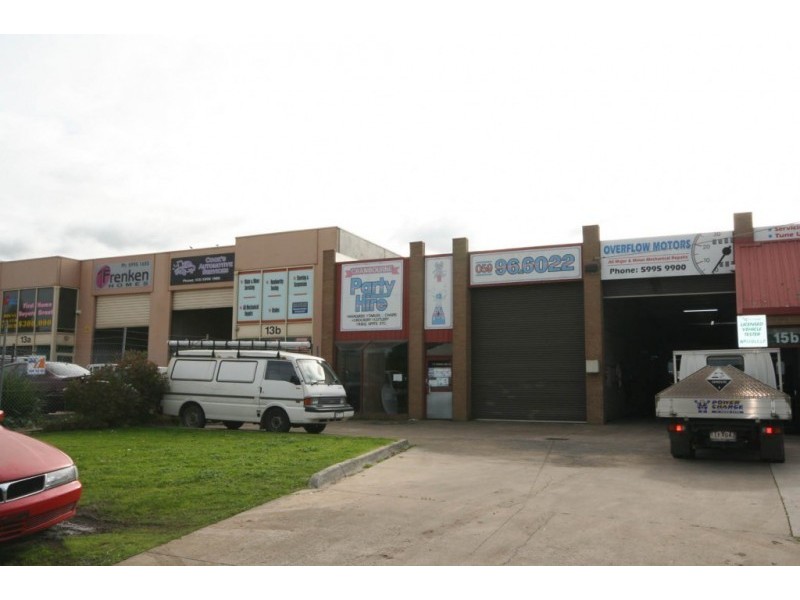 1/15 Arundel Street, Cranbourne VIC 3977