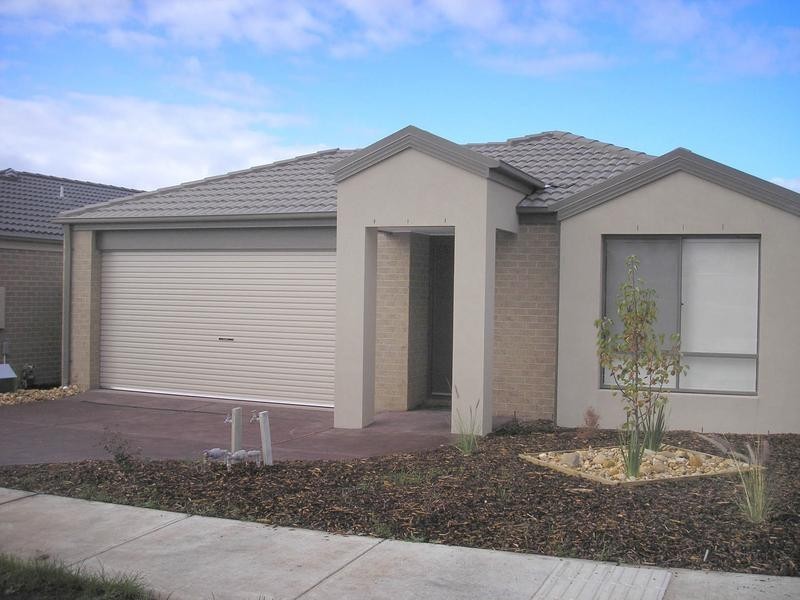 14 Pipetrack Circuit, Cranbourne VIC 3977