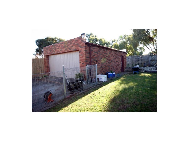 Cranbourne North VIC 3977