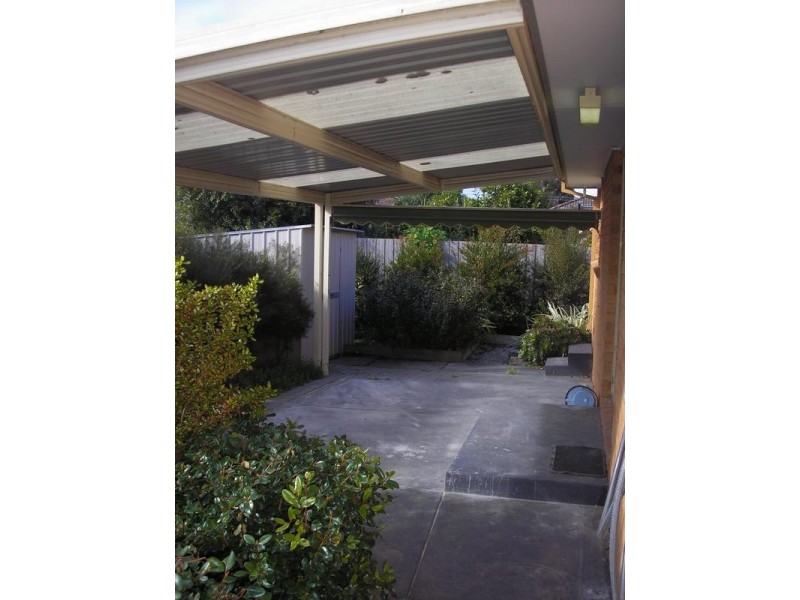8B Jillian Street, Cranbourne VIC 3977