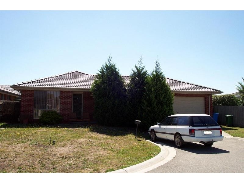 2 Talma Place, Cranbourne VIC 3977