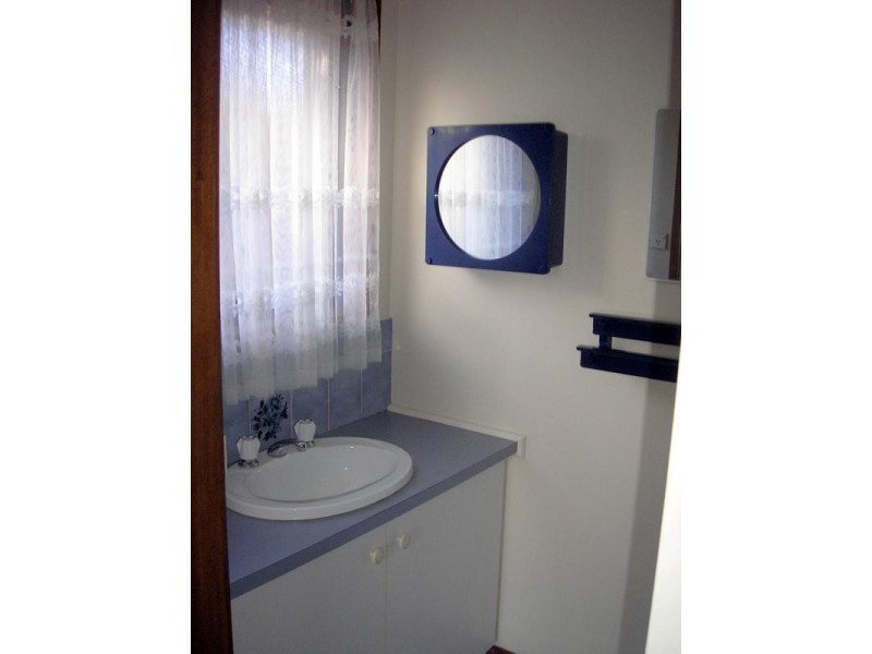 8 Bourke Road, Cranbourne VIC 3977